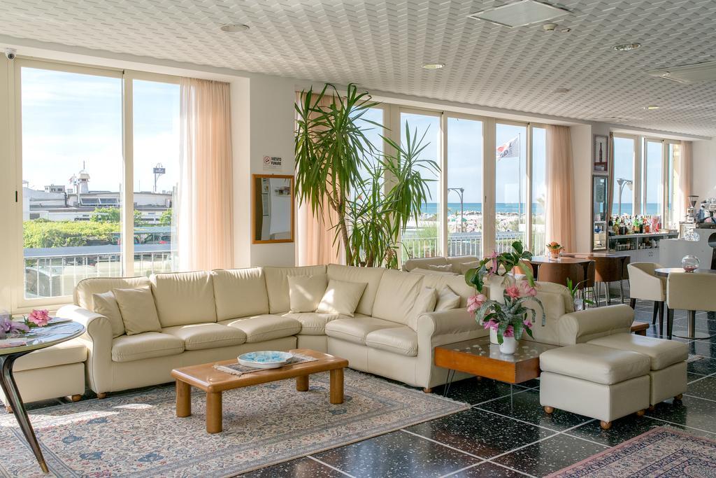 Hotel Belsoggiorno กัตตอลิกา ภายนอก รูปภาพ